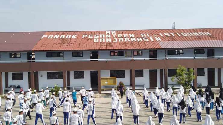 6. Pondok Pesantren Al Istiqamah